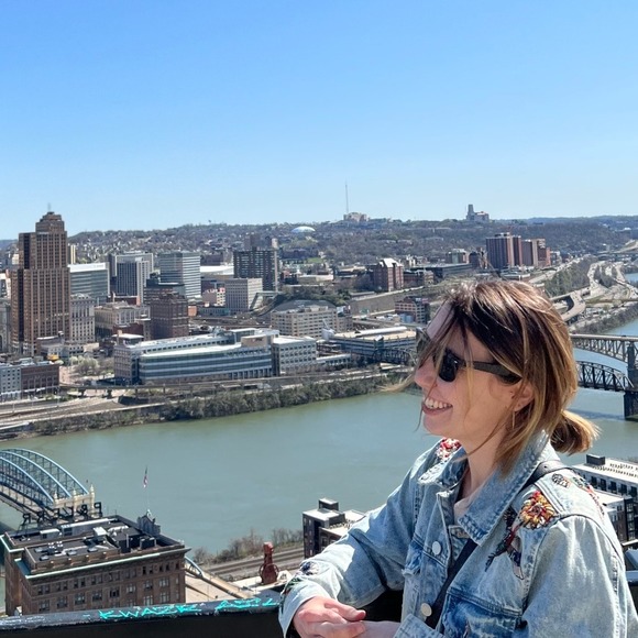 Meet your Posher, Simone - Picture 1 of 1